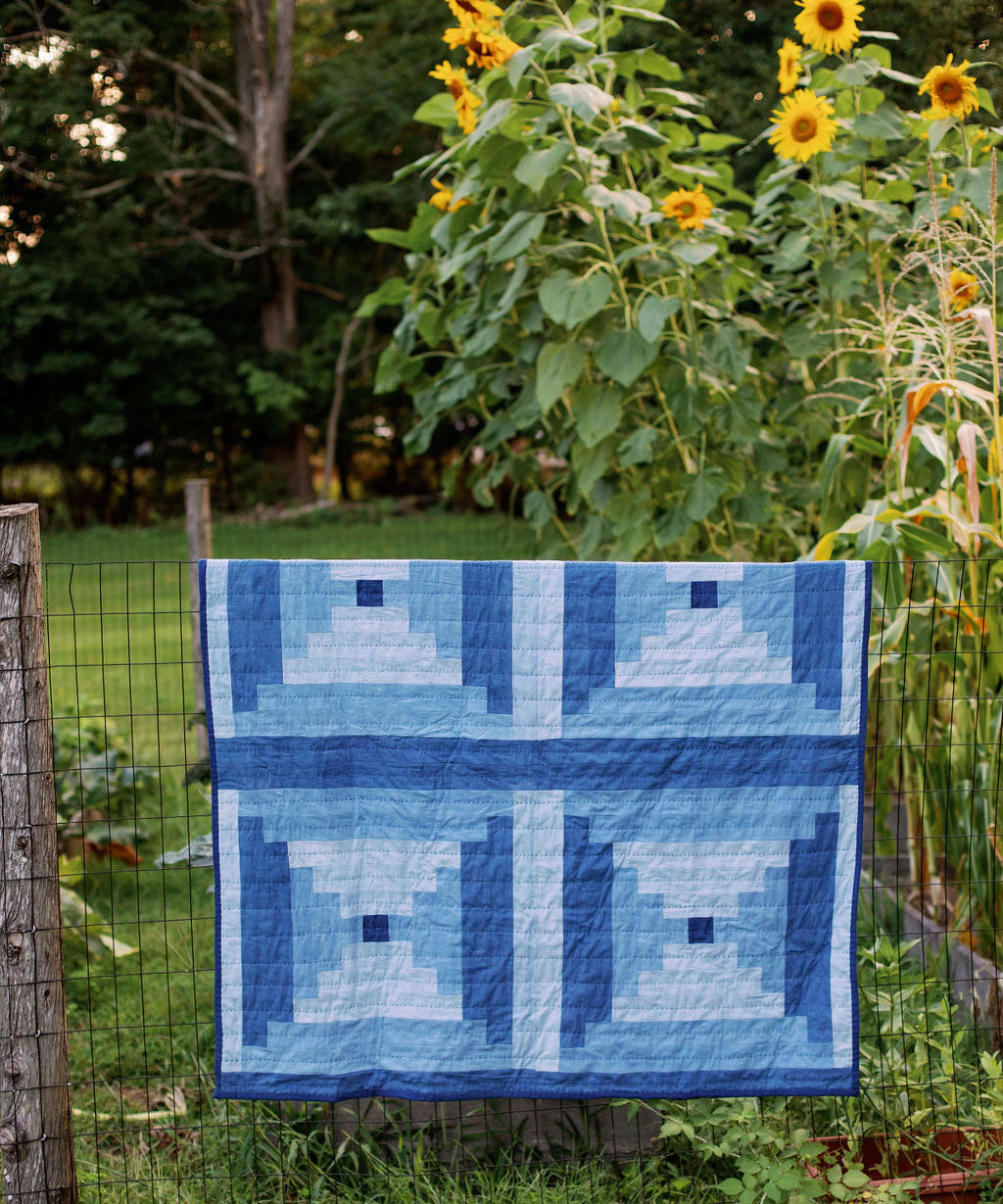 Monochromatic Courthouse Steps Quilt